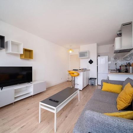 Appartement Tout Equipe Climatise Terrasse Hopital De La Timone Marseille Luaran gambar