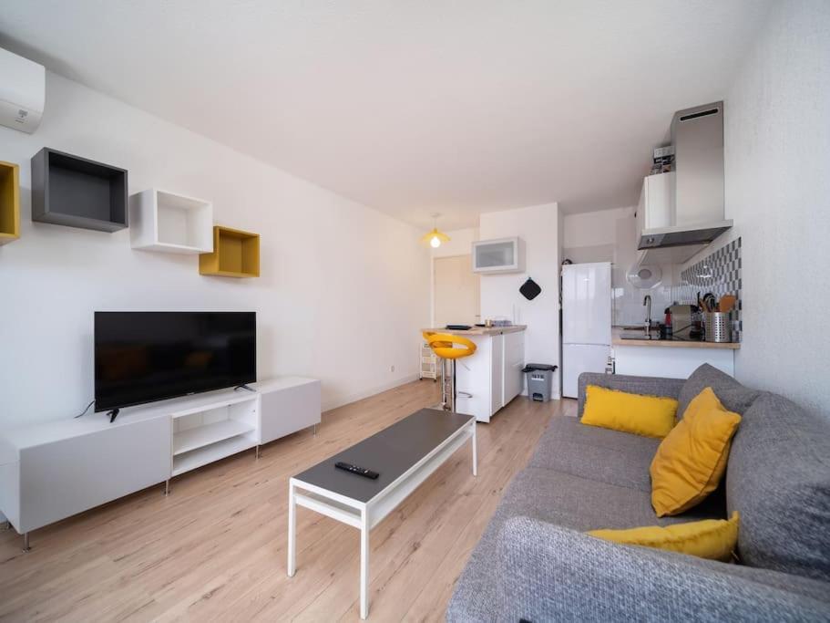 Appartement Tout Equipe Climatise Terrasse Hopital De La Timone Marseille Luaran gambar