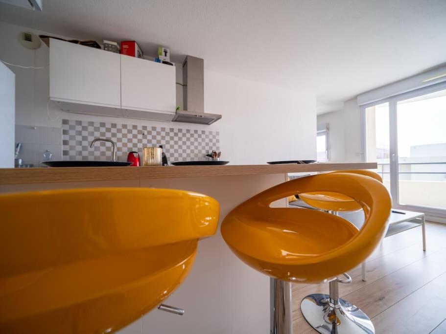 Appartement Tout Equipe Climatise Terrasse Hopital De La Timone Marseille Luaran gambar